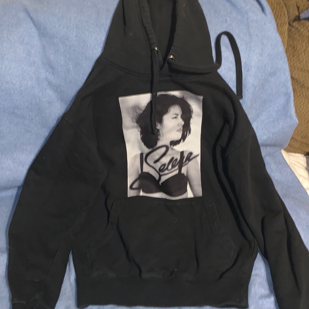 Selena Black Sweatshirt